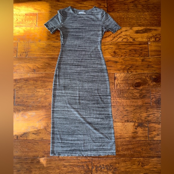 Reformation Charcoal Ribbed Midi Dress - Picture 1 of 7